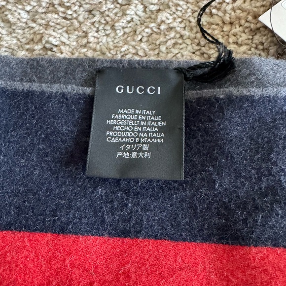 Authentic Gucci Striped Red and Dark Blue Scarf - Picture 1 of 3